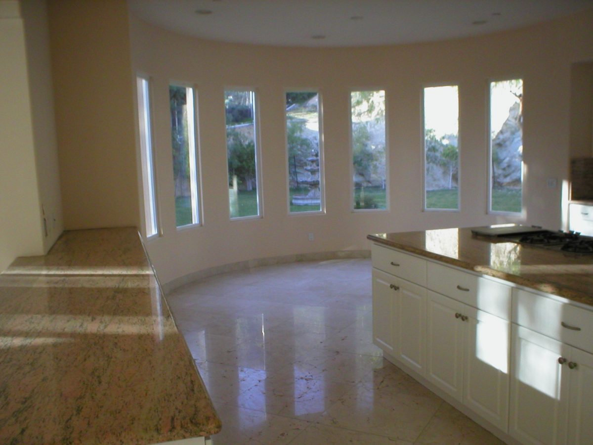 ලොස් ඇන්ජලීස් ශ්‍රී ලංකා කොන්සල් ජෙනරල් නිල නිවසේ සුපිරි සැප වින්ද අභිරහස් යුවල කව්රුන්ද