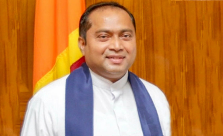 ව්‍යවස්ථා සංශෝධනයක් ඇති කිරීම මිස නව ව්‍යවස්ථාවක් ඇති කිරීම  ශ්‍රී ලංකා නිදහස් පක්ෂයේ ස්ථාවරය නොවේ