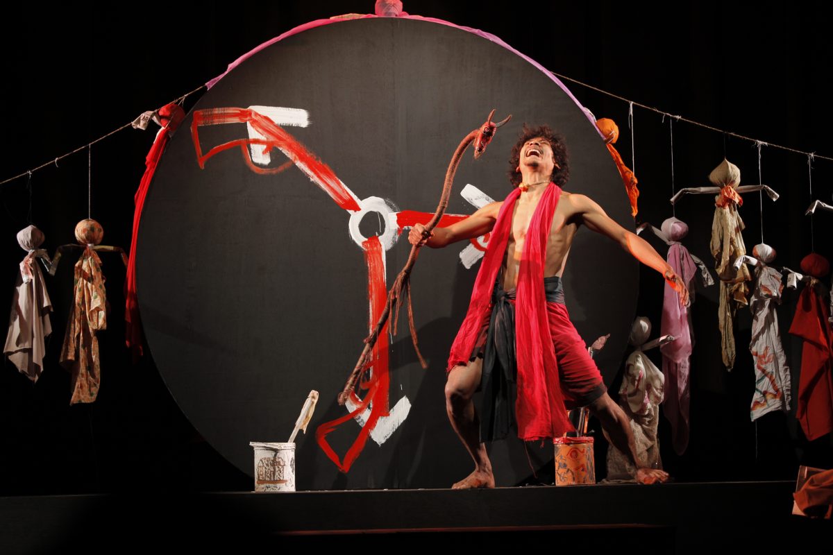 ඒ අයට මේක ඉන්ටනැෂනල් වගේ තේරෙන්නේ නැත්තේ ෆ්ලයිට් එකක යන්නේ නැති හින්ද වෙන්න ඇති