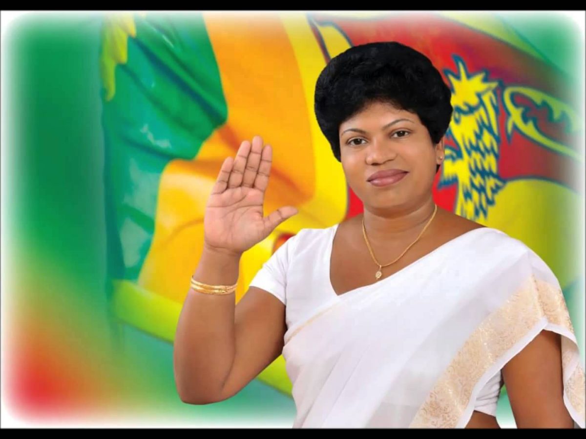 අමාත්‍ය ජෝන් අමරතුංග සමග මත ගැටුමක් -රෝස් ප්‍රනාන්දු  ඉල්ලා අස්වී තිබේ