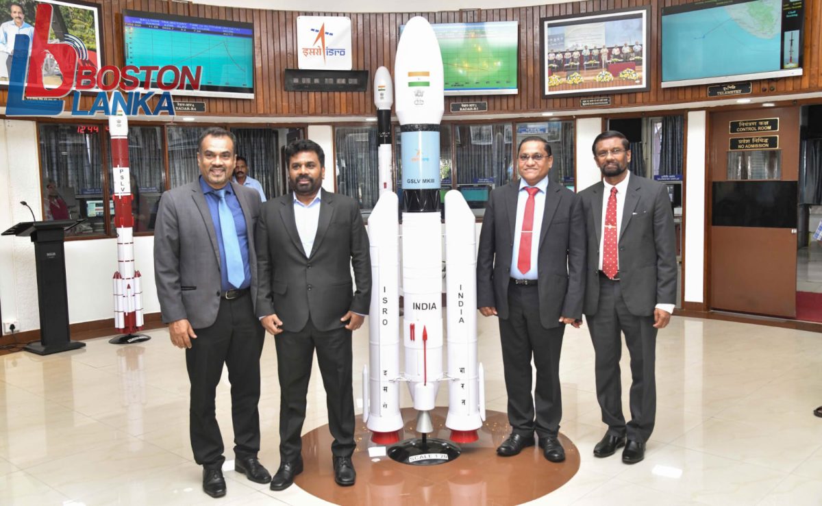 අනුර ඇතුළු පිරිස කේරලයේ Vikram Sarabhai අභ්‍යාවකාශ මධ්‍යස්ථාන​යේ සහ Technopark හි සංචාරයක