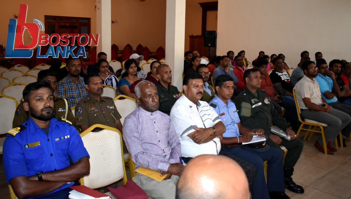 නුවරඑළිය මහ නගර සභාවේ පහනෙන් එළිය බලා නුවරඑළිය වසන්ත සැණකෙළියේ වෙළද කුටි සදහා වන බිම් කොටස් හොර රහසේ විකිණීමේ ජාවාරමක් යෙදුණ නුවරඑළිය නාගරික සංවර්ධන අධිකාරිය .