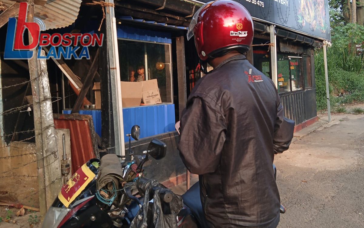 යතුරු පැදියෙන් ගොස් විවිධ ප්‍රදේශ වලට හොරෝයින් මත්ද්‍රව්‍ය බෙදාහැරීම සිදුකරනු ලබන විවාහක යුවලක් කහවත්ත පොලිසිය මගින් අත්අඩංගුවට ගනී…….