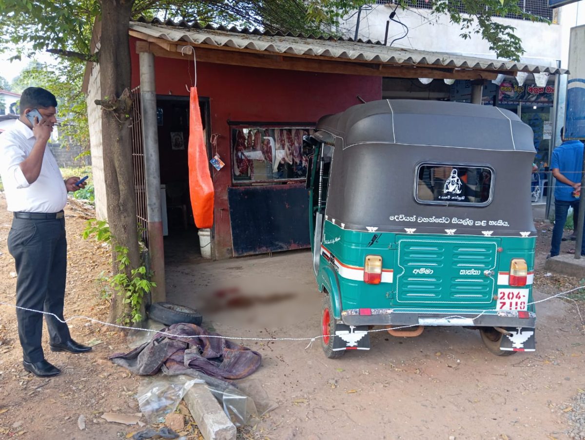 පුද්ගලයෙකුට වෙඩිතබා ඝාතනය කිරීම සදහා වෙඩික්කරු පැමිණි යතුරු පැදියේ යතුරු පැදිකරු ලෙස කටයුතු පුද්ගලයා අත්අඩංගුවට ගැනීමට යාමේ දී සූරිය වැව ප්‍රදේශයේ දී විශේෂ කාර්ය බලකා නිලධාරීන් සමග ඇති වූ වෙඩි හුවමාරුවකින් ජීවිතක්ෂයට.