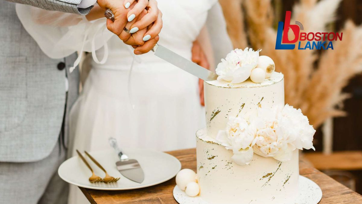 දෙයියනේ මෙහෙමත් මනමාලයෙක් … මංගල කේක් කෑල්ලක් ගැන ඇහෙන පුදුම හිතෙන කතාව…