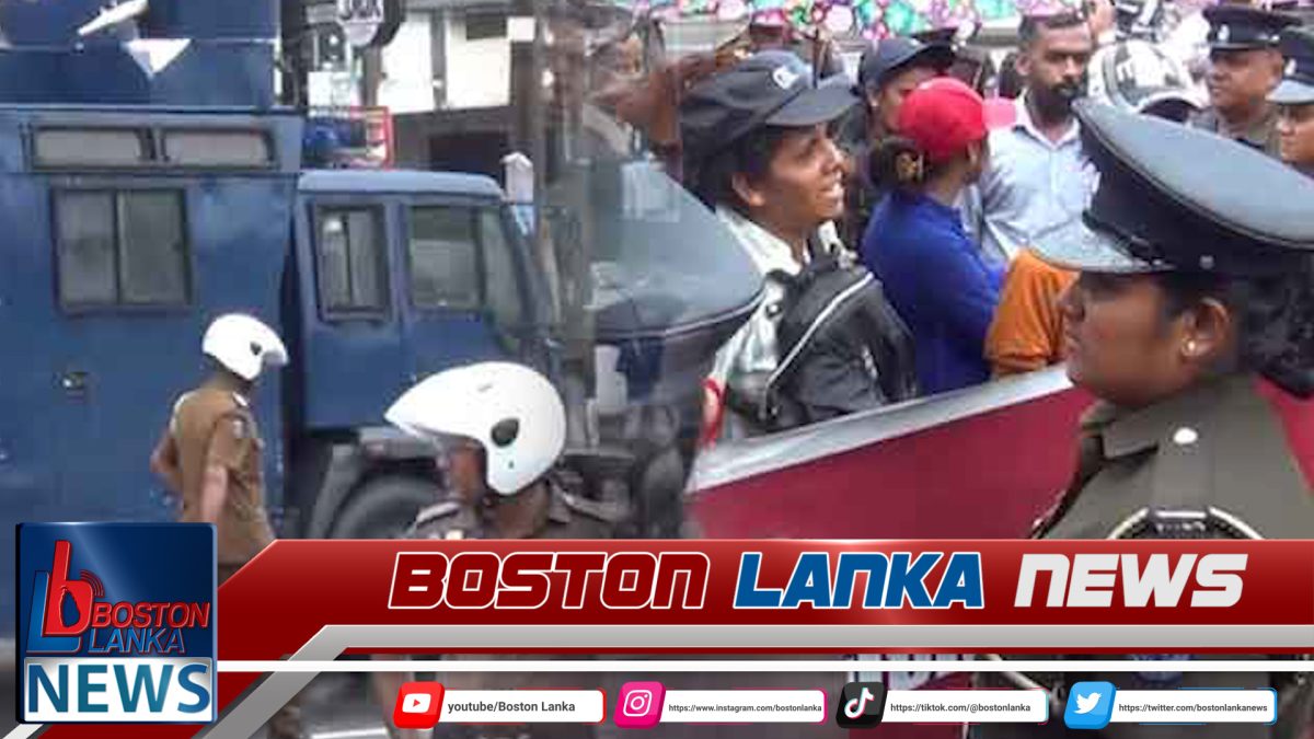 රැකියා විරහිත උපාධිධාරීන් පැලවත්ත ජවිපෙ කාර්යාලය ඉදිරිපිට විරෝධතාවක