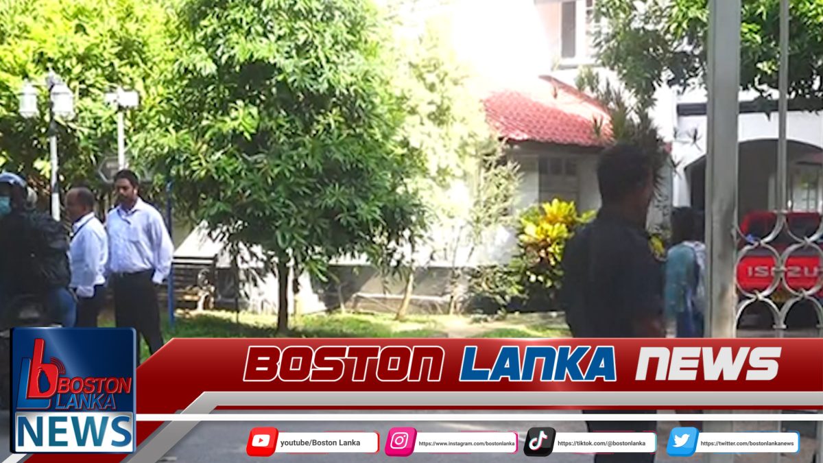 ආචාර්යවරුන්ගේ වැඩවර්ජනයෙන් සරසවි කටයුතු අඩාළයි…..